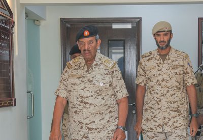 القائد العام لقوة دفاع البحرين يتفقد إحدى وحدات قوة دفاع البحرين‎‎