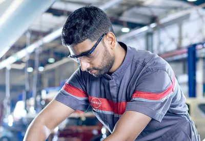 أهمية استخدام قطع الغيار وزيوت المحركات الأصلية