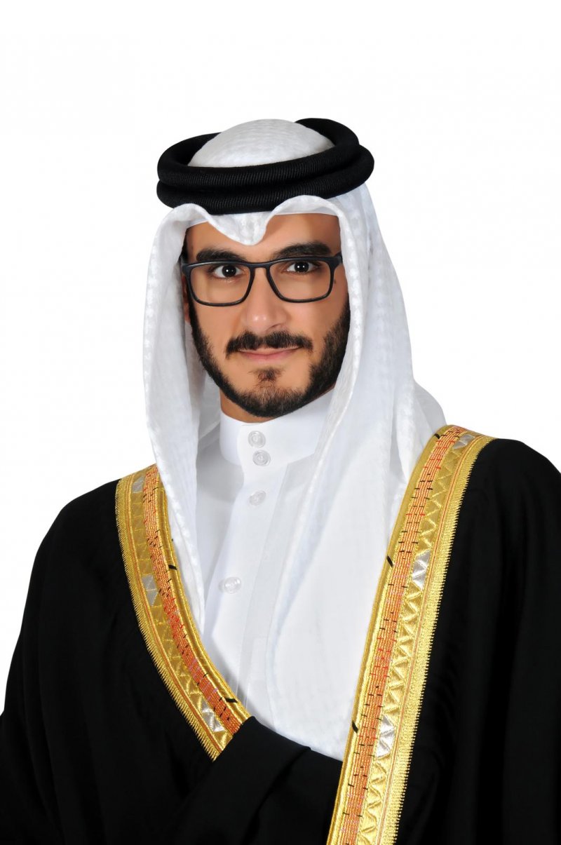 سمو الشيخ عيسى بن سلمان يؤكد على دور القوات البحرية الملكية السعودية في ترسيخ دعائم الأمن في المنطقة
