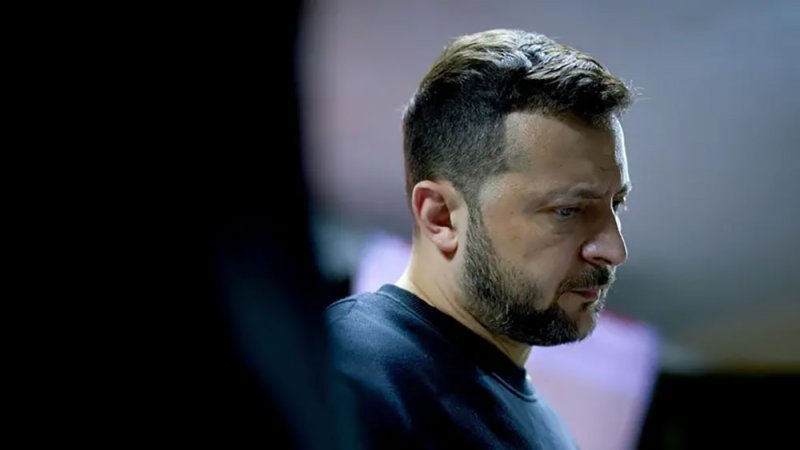 إعلام روسي.. الرئيس الأوكراني يقر بخسائر فادحة في الحرب