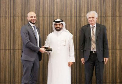 مدير تقنية المعلومات في أسري يفوز بجائزة البحرين للمدراء التنفيذيين الداعمين للذكاء الإصطناعي