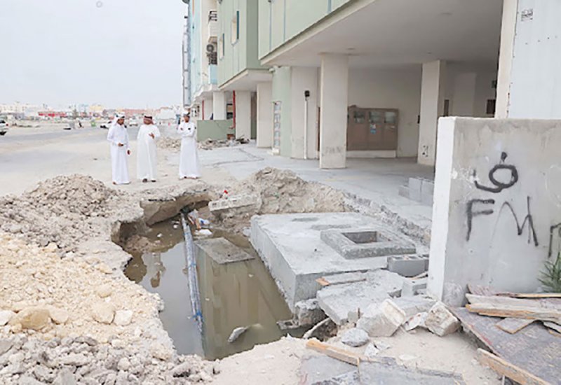 البلدي جاسم هجرس: عمارات اللوزي ما تزال مائلة وفي خطر جسيم