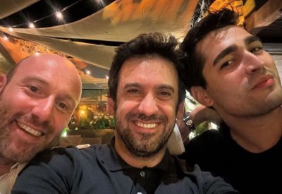 فيلم جديد لبطل الطائر الرفراف