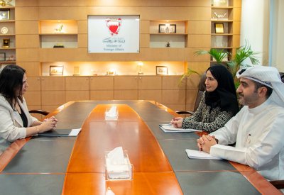 مدير عام التعاون الدولي بـ"الخارجية" تستقبل مدير مكتب برنامج الأمم المتحدة الإنمائي لدى مملكة البحرين بالإنابة