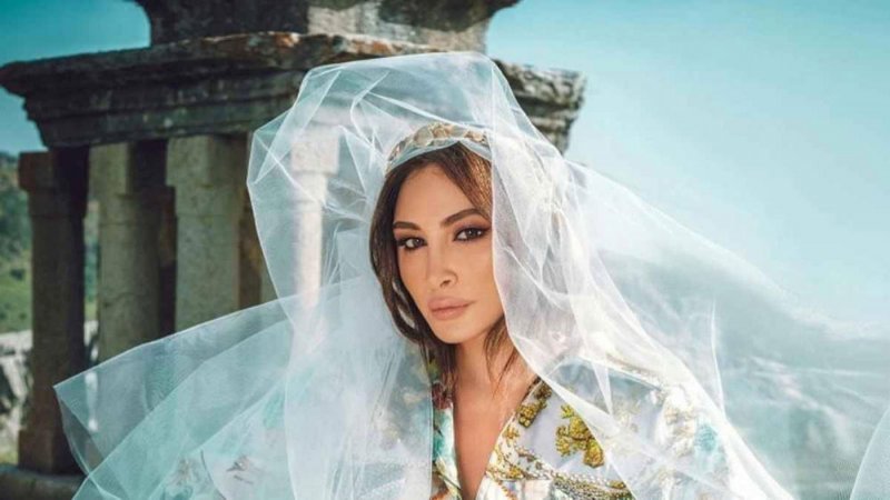 اليسا تلتقي جمهورها بحفل في أسبانيا