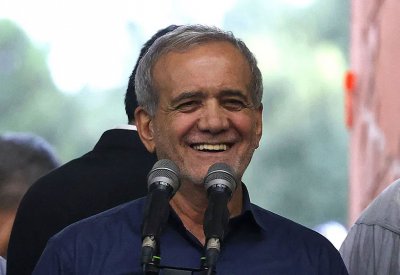 إيران.. بزشكيان يؤدي اليمين أمام مجلس الشورى في مطلع أغسطس