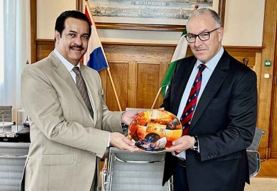 سفير المملكة لدى هولندا يجتمع مع عمدة مدينة روتردام