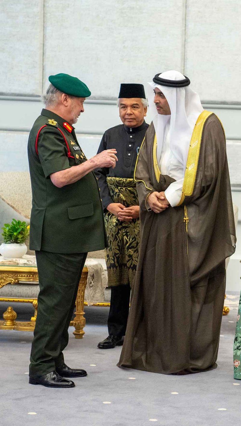 ملك ماليزيا يتسلم أوراق اعتماد سفير مملكة البحرين لدى ماليزيا