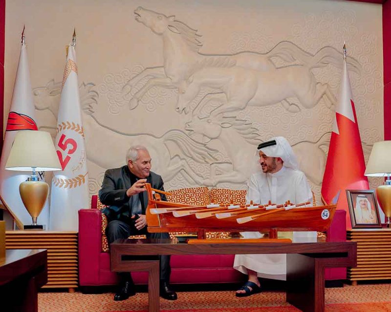 الاتحاد البحريني ونظيره الدولي يوقعان عقد استضافة بطولة العالم لرفع الأثقال