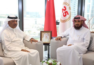 رئيس مجلس الأوقاف السنية يستقبل رئيس جمعية الكلمة الطيبة