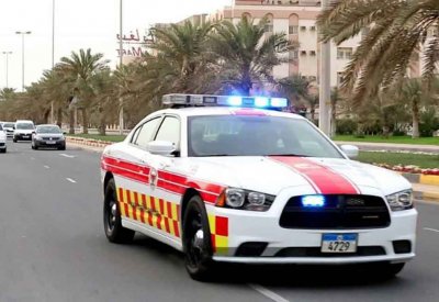 ازدحام مروري إثر حادث بين مركبتين ودراجة هوائية على شارع الشيخ عيسى بن سلمان