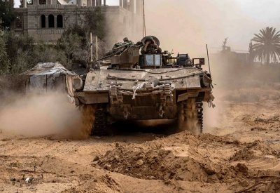 صحيفة: حماس أبلغت الوسطاء باستعدادها للتنازل عن السلطة