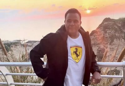 ما السر وراء اختفاء الفنان محمد فؤاد وتغير ملامح وجهه.. تقرير يكشف