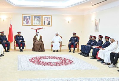 سمو محافظ الجنوبية يلتقي عددا من رؤساء المآتم ويشيد بالتوجيهات الملكية السامية لإنجاح موسم عاشوراء