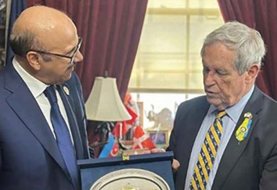 وزير الخارجية يجتمع مع رئيس اللجنة الفرعية للشرق الأوسط وشمال أفريقيا وآسيا الوسطى بلجنة العلاقات الخارجية في مجلس الشيوخ الأمريكي