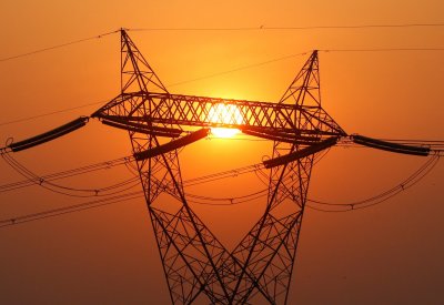 انتهاء 60% من أعمال الربط الكهربائي بين مصر والسعودية
