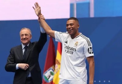 مبابي يحقق حلم طفولته في ملعب ريال مدريد