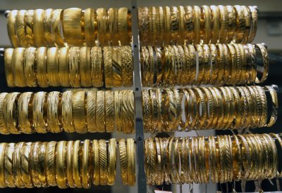 سعر الذهب يبلغ مستوى تاريخيا