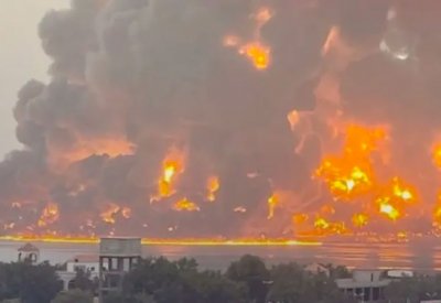 ردا على استهداف تل أبيب.. طائرات إسرائيلية تقصف ميناء الحديدة