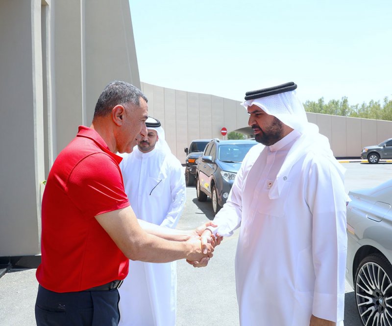 سمو الشيخ عيسى بن علي يحضر ورشة عمل "القانون الرياضي"