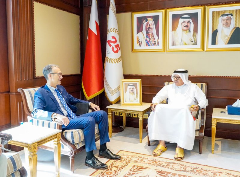 وزير الخارجية يستقبل سفير الولايات المتحدة الأميركية لدى مملكة البحرين