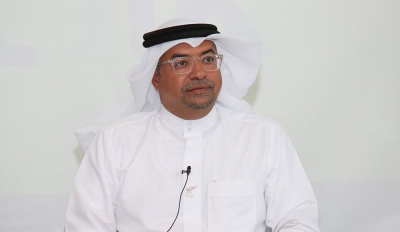 عيسى الحمادي مهنئاً "البلاد": يؤكد على ما توليه الصحافة من اهتمام بتجويد المخرجات الصحفية