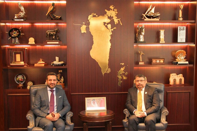 وزير "الكهرباء" يؤكد أهمية الاستثمار في قطاع الطاقة المتجددة