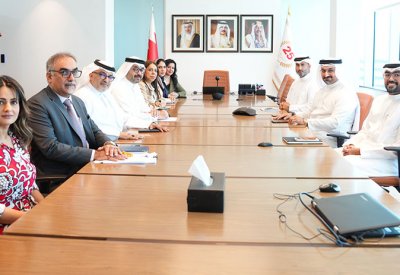 وزير الصناعة والتجارة يستقبل رئيس جمعية البحرين لتنمية المؤسسات الصغيرة والمتوسطة