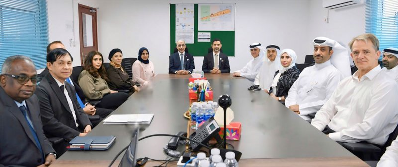 وزيرا "البلديات" و "الأشغال" يتفقدان المرحلة الأولى من مشروع تطوير الواجهة البحرية في كورنيش الملك فيصل