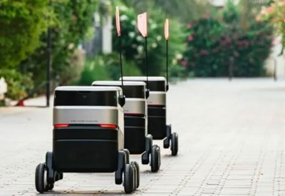 3 روبوتات لتوصيل المنتجات بمدينة دبي المستدامة