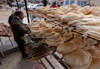 وزير التموين المصري: سعر رغيف الخبز المدعوم لن يرتفع