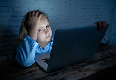 الثقافة الأمنية.. حماية الأطفال من الابتزاز في الفضاء الإلكتروني