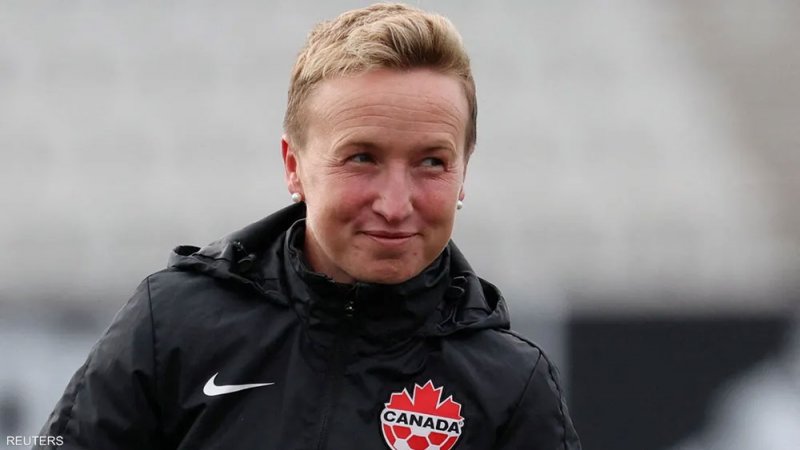 تجسست على المنافسين "بالدرون".. فضيحة تطيح بمدربة منتخب كندا