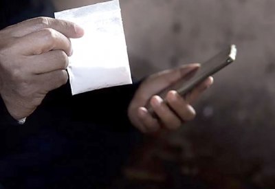 تحقيق "البلاد": “البـريـد الميت”.. أخطر آليـات توزيـع وبيـع المخدرات