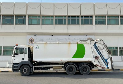 بعد رصد "البلاد" لها.. "النيابة" تأمر بحبس سائق شاحنة احتياطياً لتعريضه سلامة مستخدمي الطريق للخطر