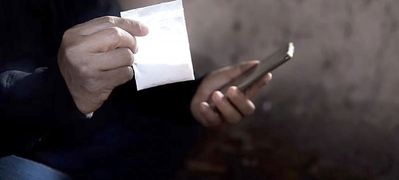 تحقيق "البلاد": “البـريـد الميت”.. أخطر آليـات توزيـع وبيـع المخدرات