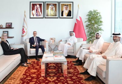 وزير الصناعة والتجارة يستقبل سفير الولايات المتحدة الأمريكية لدى مملكة البحرين