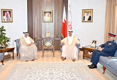 معالي وزير الداخلية يبحث وسعادة وزير الخارجية مجالات التعاون والتنسيق
