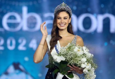 ملكة جمال لبنان: ما يجري جنوب البلاد يؤلمنا جميعاً