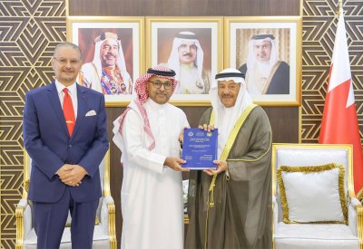 رئيس مجلس الشورى يثمّن الإسهامات البحثية في إبراز التقدُّم القانوني والتشريعي بمملكة البحرين