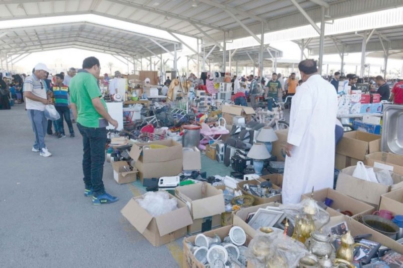 فرج لـ "البلاد": "بلدية الجنوبية" تزيل باعة "المقاصيص" من موقعهم