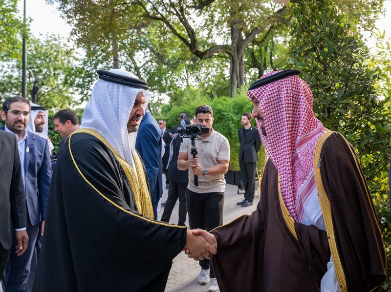 سمو الشيخ عيسى بن علي يحضر حفل استقبال اللجان الاولمبية للسعودية والإمارات وقطر