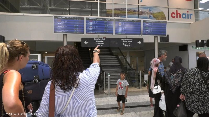 السويد تغلق سفارتها.. وخطوط جوية تمدد تعليق رحلاتها للبنان