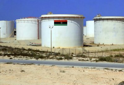 ليبيا تخفض جزئياً إنتاج أكبر حقولها النفطية