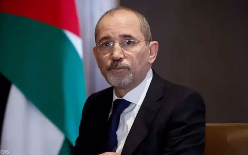 وزير الخارجية الأردني في زيارة نادرة إلى إيران مع احتدام التوتر