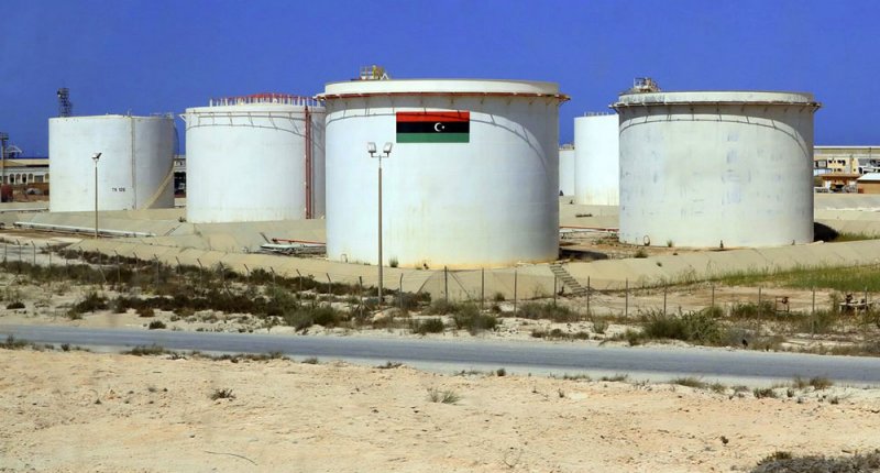 ليبيا تخفض جزئياً إنتاج أكبر حقولها النفطية