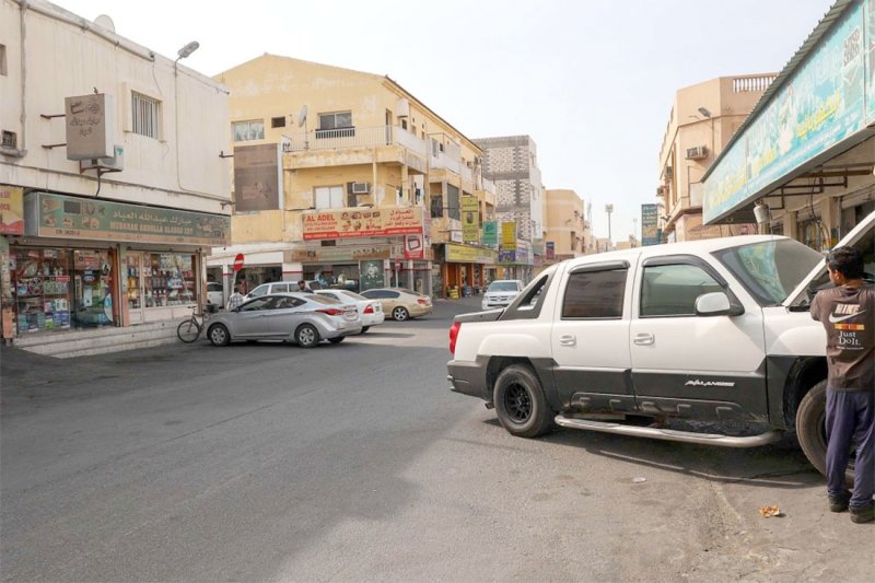 الكراجات ومحلات اللحام تحول الحياه بمجمع “905” لجحيم لا يطاق