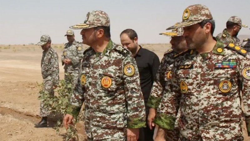 إيران تبدأ بتجهيز دفاعاتها بأنظمة رادار وصواريخ ومسيرات