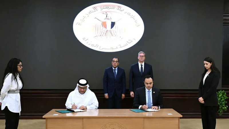 اتفاق بين مصر والإمارات لإنشاء منطقة لوجستية بترولية