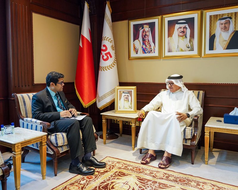 وزير الخارجية يستقبل سفير جمهورية الهند لدى البحرين